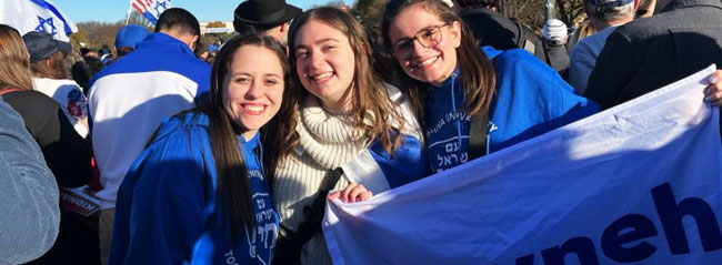 OU-JLIC Yavneh at the rally